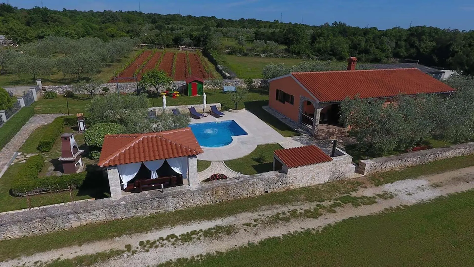 Villa Tedi Galizana 0*,  Croatia